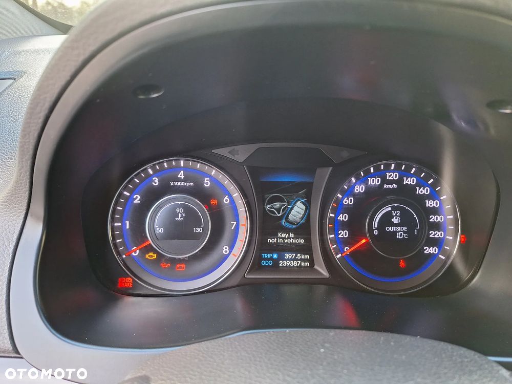 Hyundai i40 Kombi blue 1.6 Space - 6