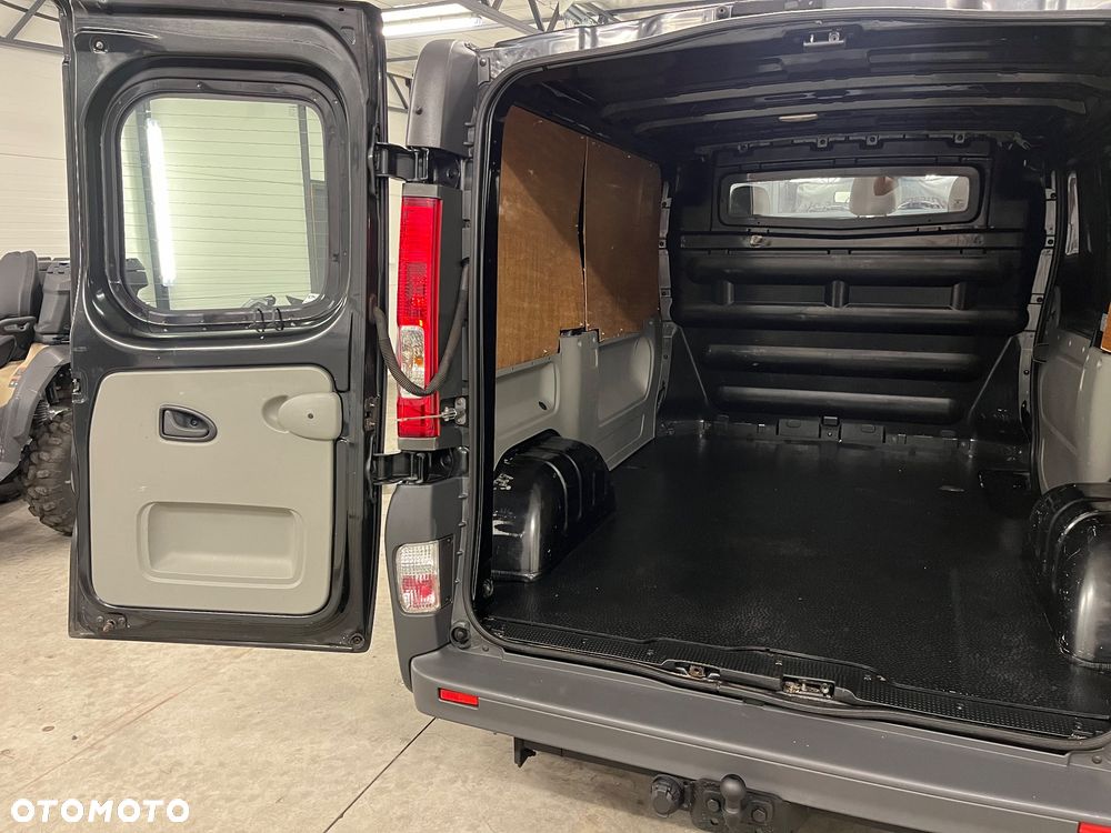Opel Vivaro - 19