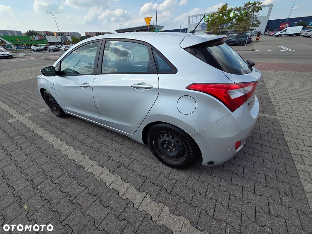Hyundai i30 1.4 Classic - 6