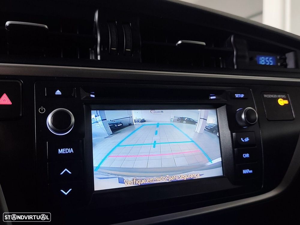 Toyota Auris Touring Sports 1.4 D-4D Com+P.Sport - 21