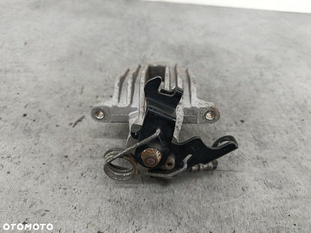 ZACISK HAMULCOWY LEWY TYŁ VW PASSAT B5 FL 1.9 TDI - 3