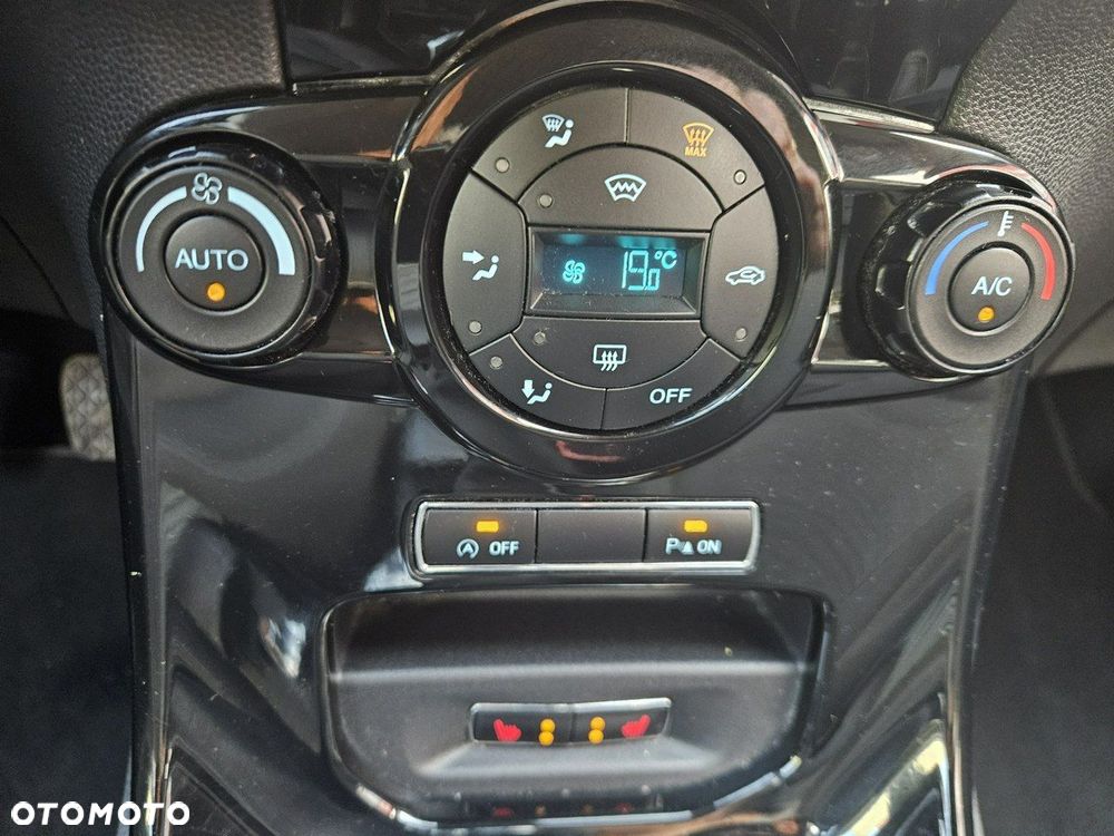 Ford Fiesta 1.0 EcoBoost Titanium ASS EU6 - 28