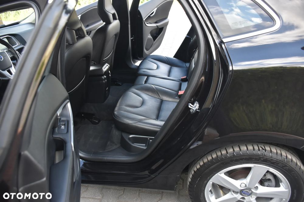 Volvo V40 D2 - 16