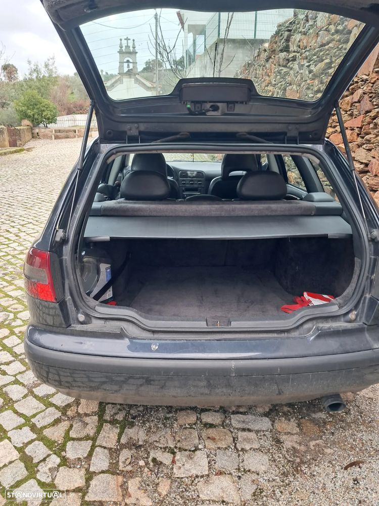 Volvo V40 1.9 TD - 11