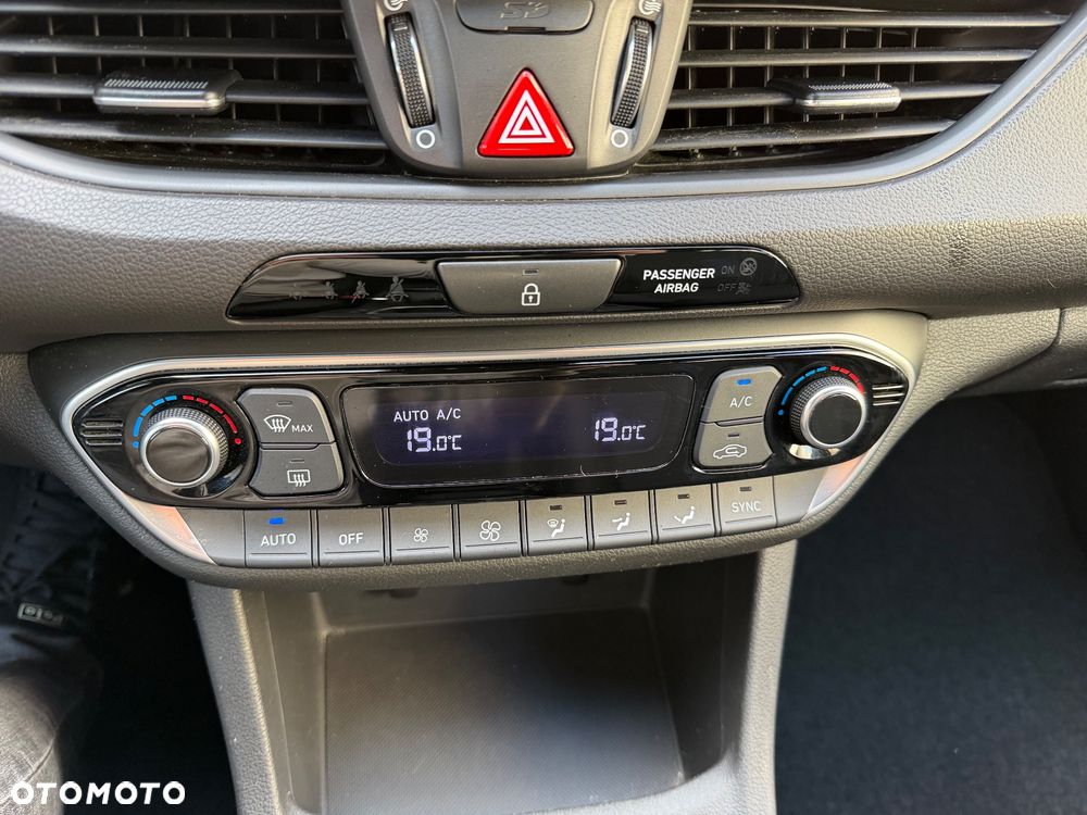 Hyundai i30 1.4 T-GDI GO Plus - 24