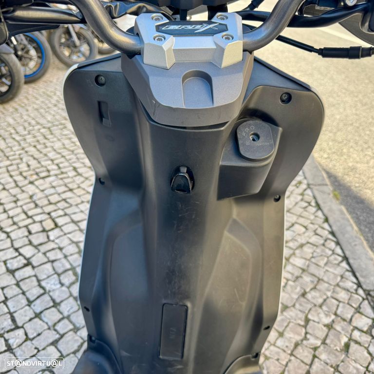 Sym FIDDLE CROX 50 - 12