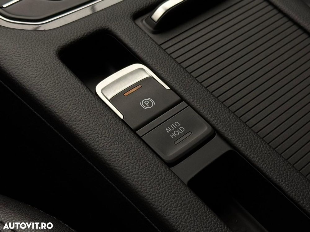 Volkswagen Passat - 17