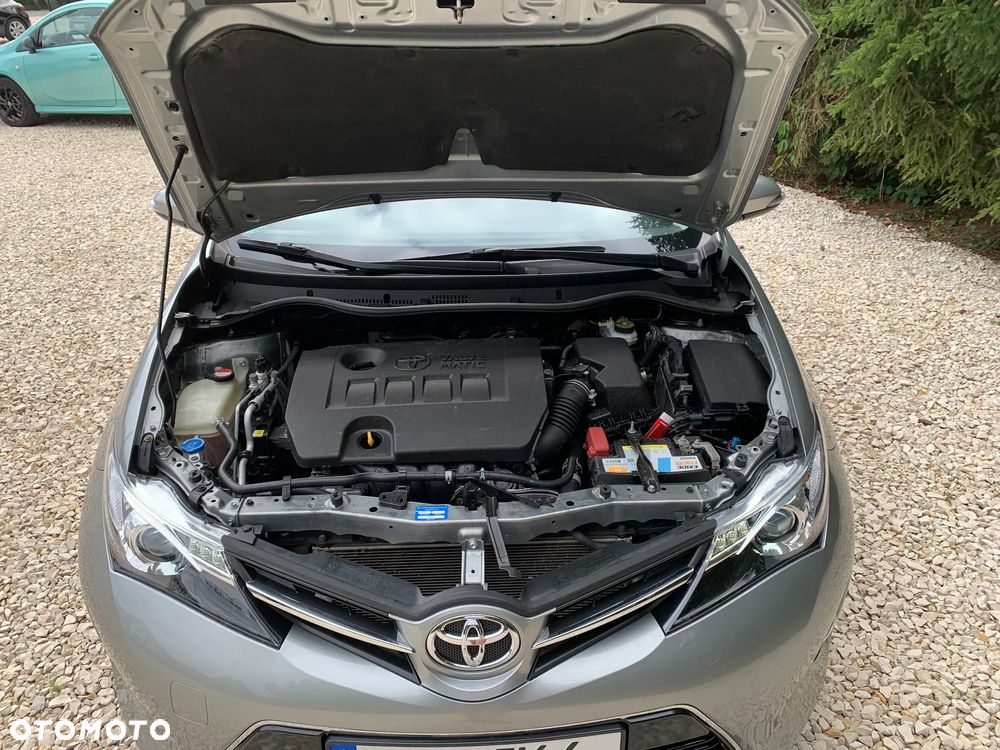 Toyota Auris 1.6 Prestige - 39