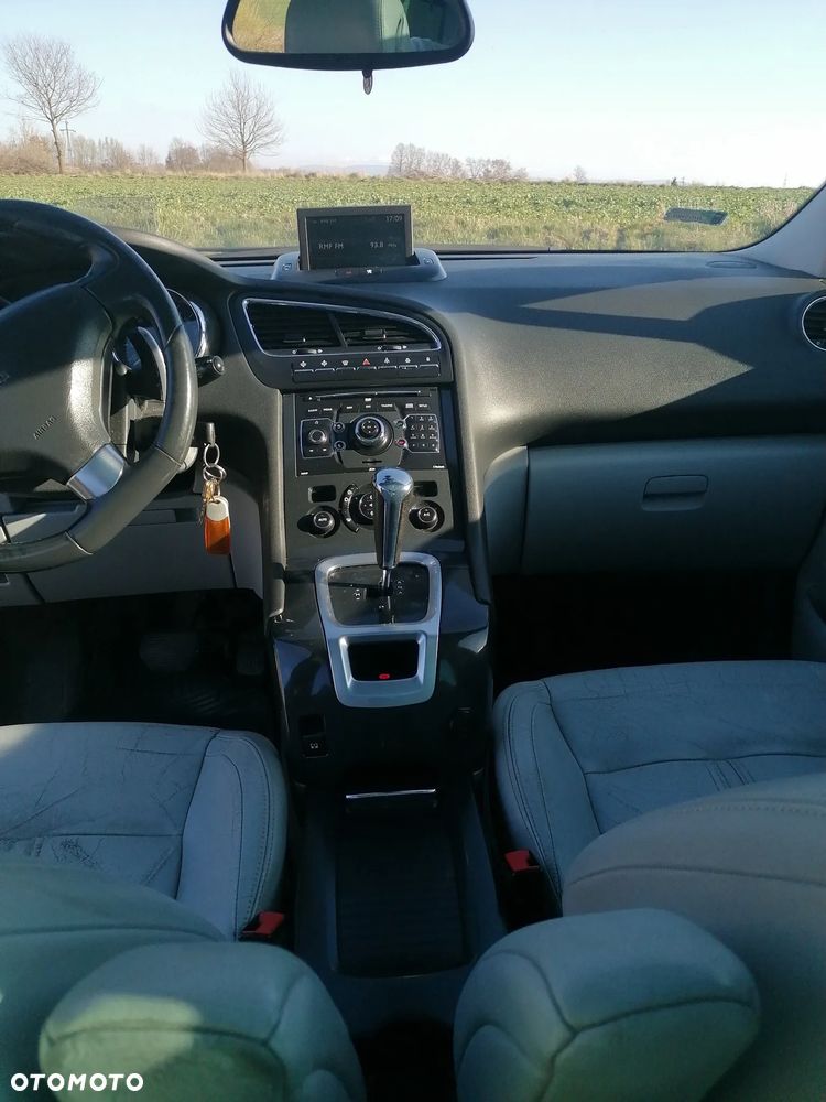 Peugeot 5008 1.6 HDi Premium - 19