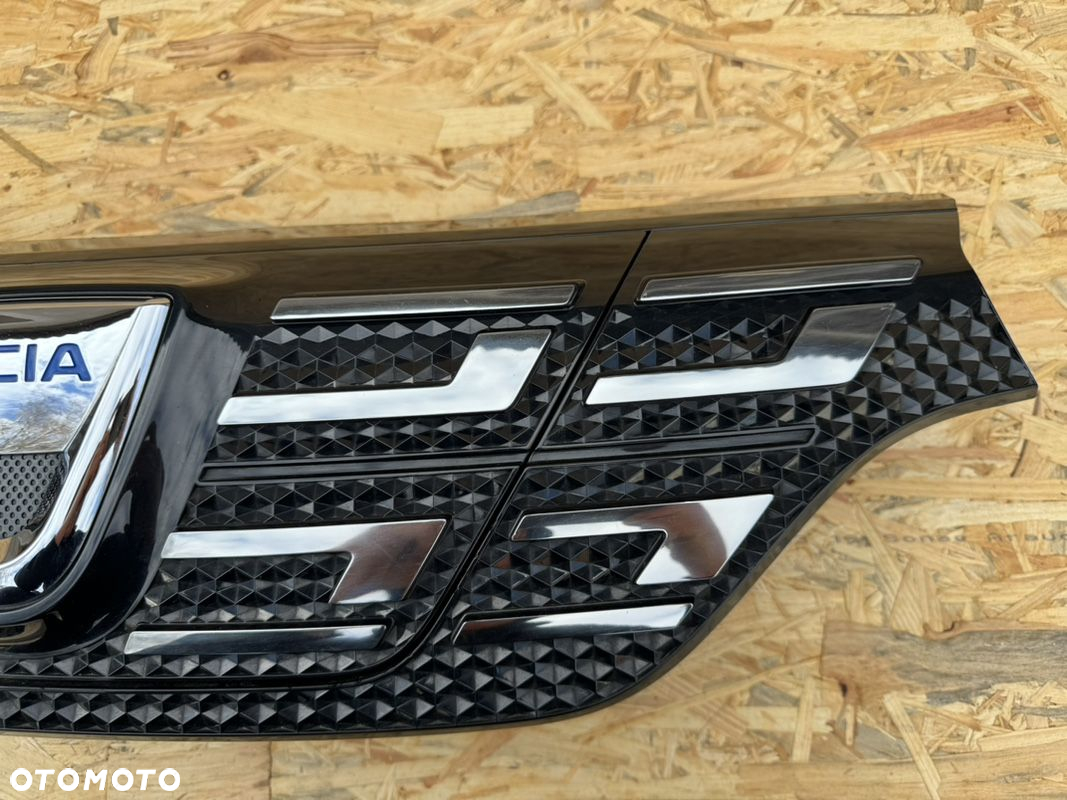 GRILL ATRAPA CHŁODNICY PRZÓD PRZEDNI DACIA SPRING 623105273R ORYGINAŁ - 2