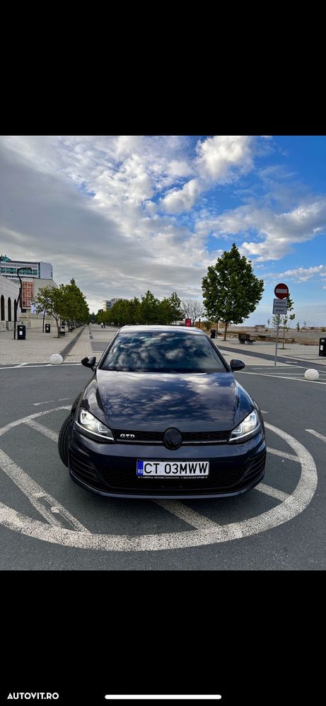 Volkswagen Golf 2.0 TDI DPF BMT DSG GTD - 1
