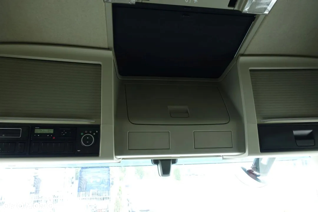 Volvo FH 500 GLOBETROTTER / STANDARD/ AUTOMAT / EURO 6 / RETARDER / LODÓWKA / KLIMATYZACJA POSTOJOWA/ 2 ZBIORNIKI PALIWA - 21