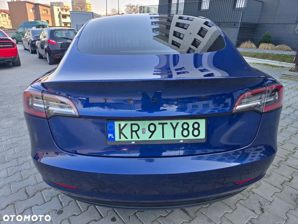 Tesla Model 3 - 6