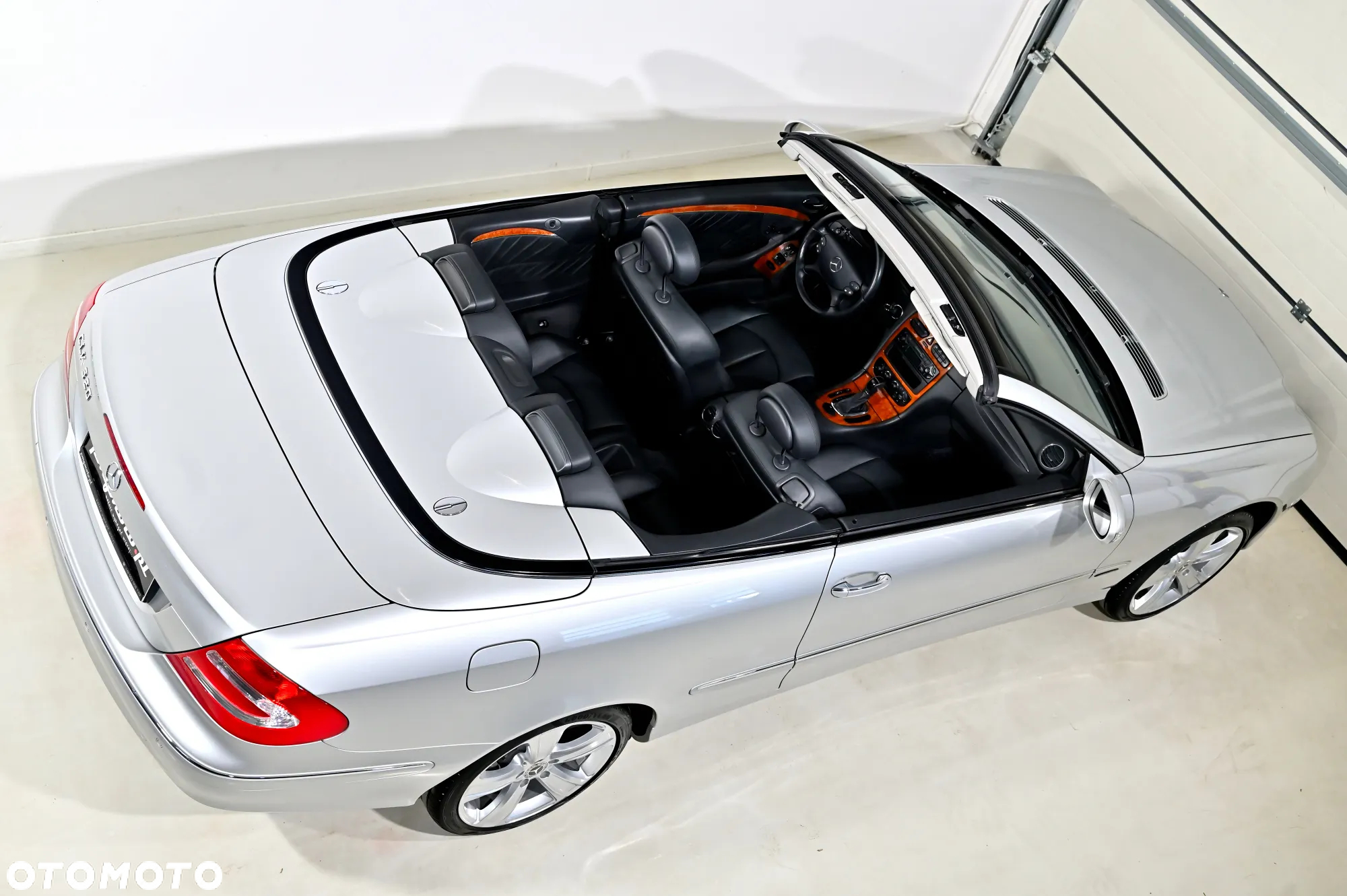 Mercedes-Benz CLK 320 - 38