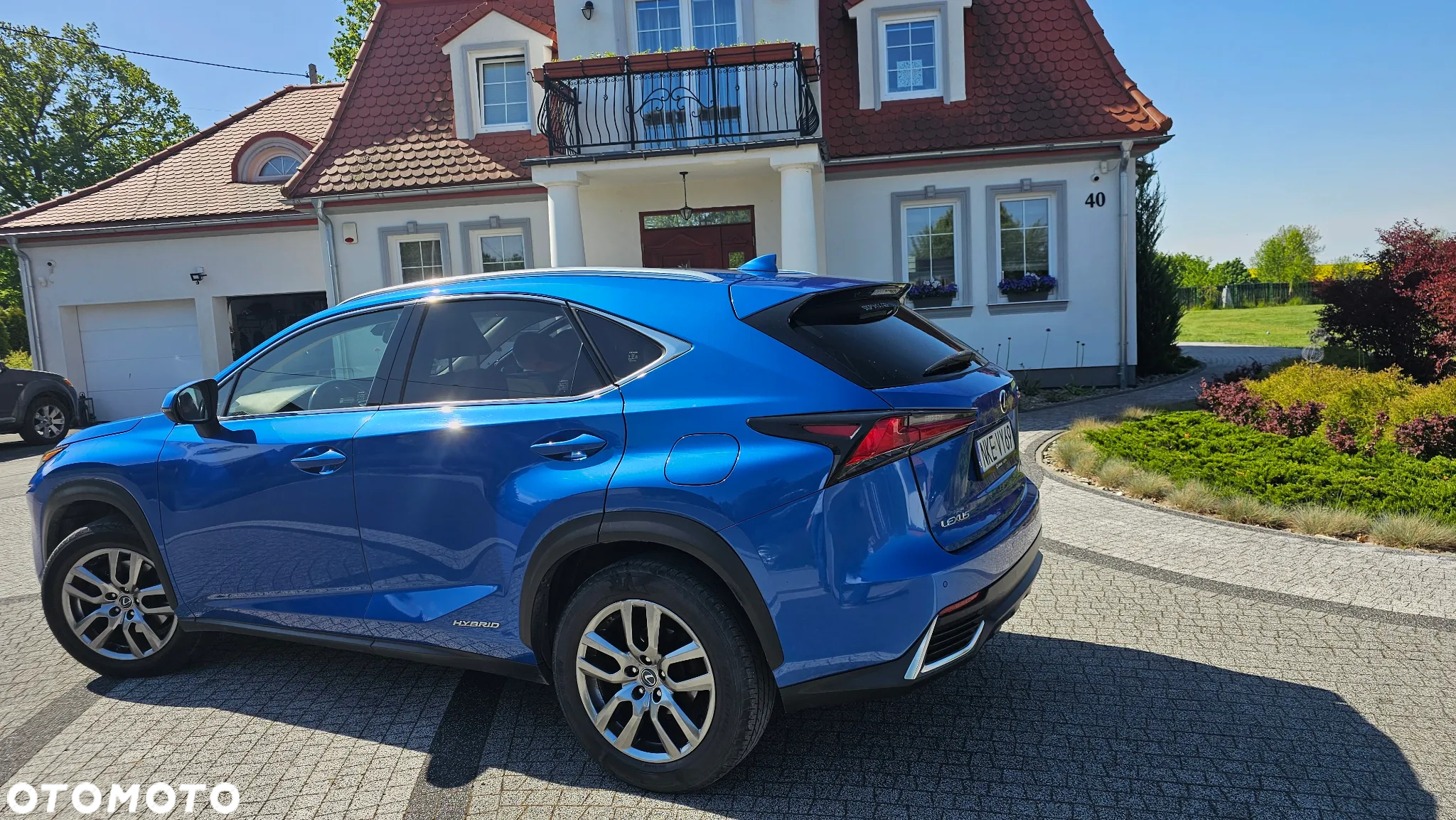 Lexus NX 300h Comfort AWD - 10