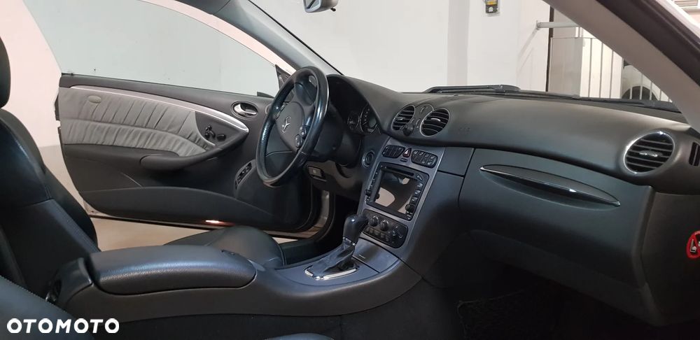 Mercedes-Benz CLK - 17