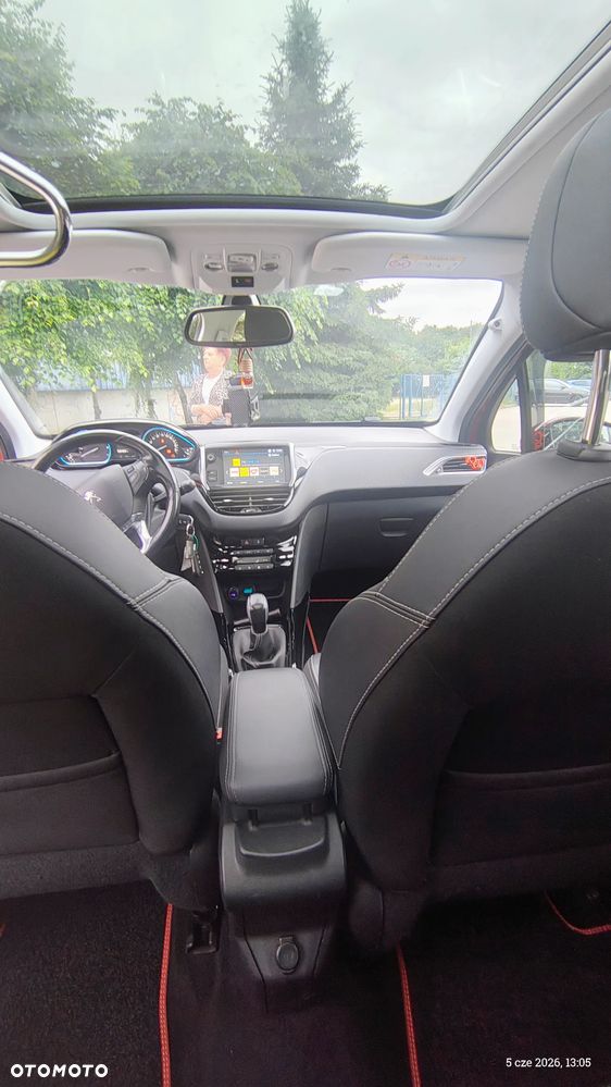 Peugeot 2008 1.2 Pure Tech GPF Allure S&S - 14
