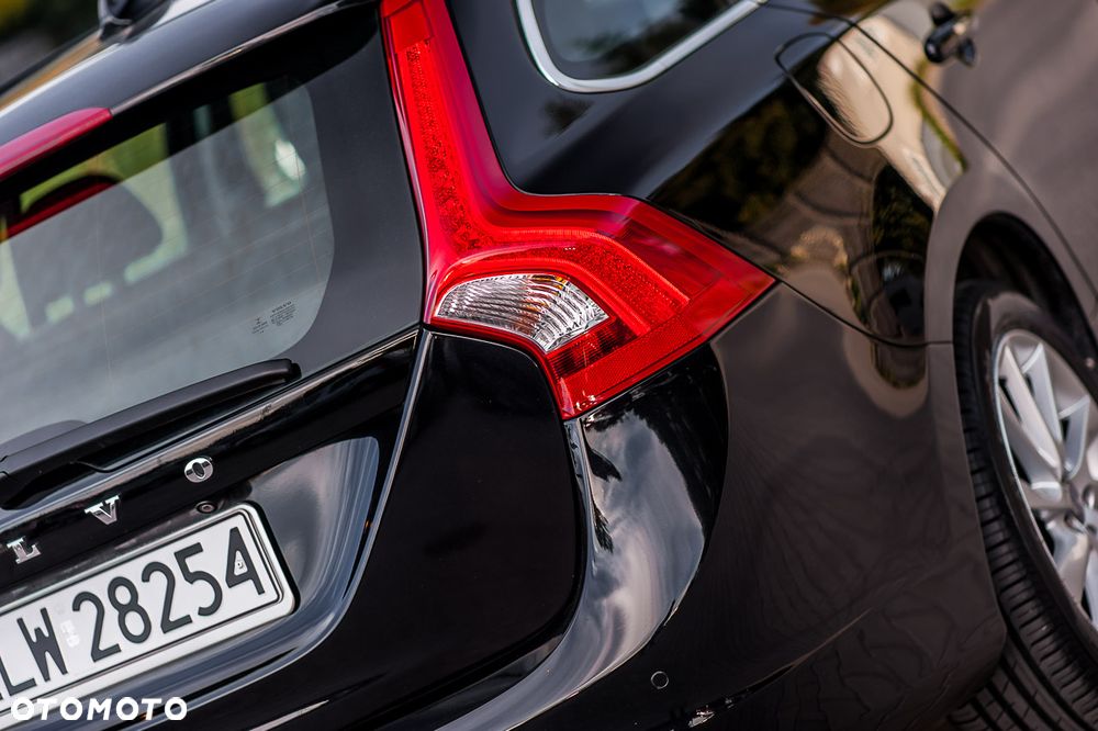 Volvo V60 D4 Summum - 40
