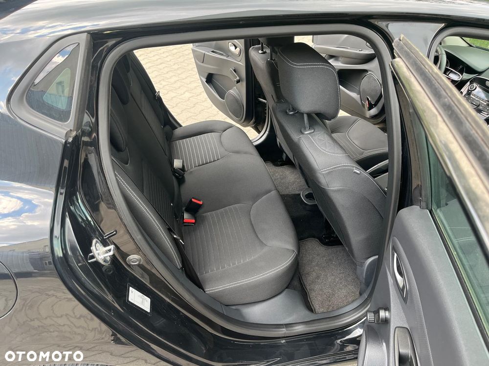 Renault Clio 1.2 16V 75 Collection - 13