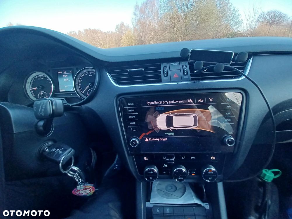 Skoda Octavia 2.0 TDI SCR Style DSG - 27