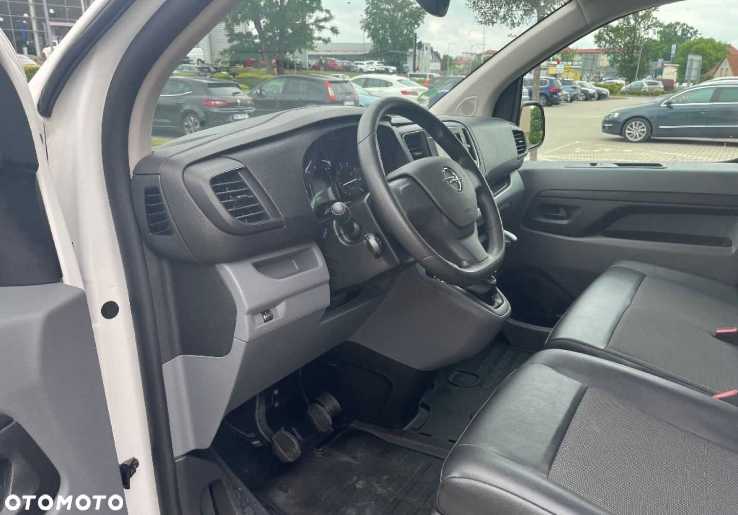 Opel VIVARO - 21