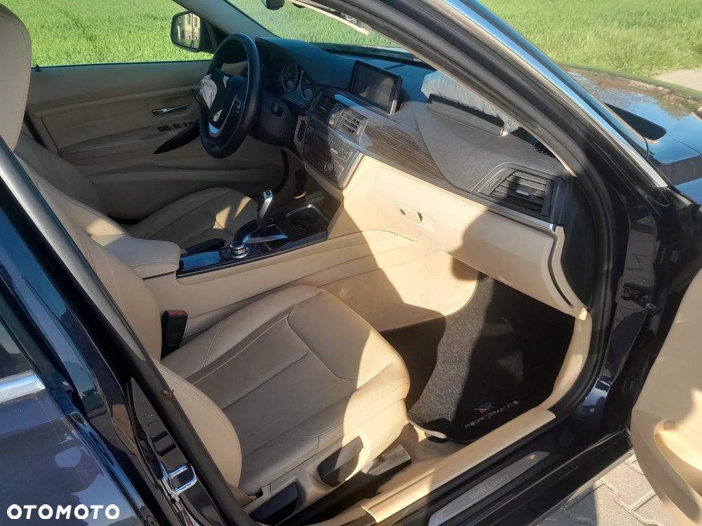 BMW Seria 3 320d Luxury Line - 15