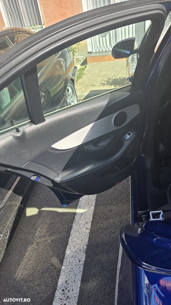 Mercedes-Benz C 220 (BlueTEC) d 7G-TRONIC Avantgarde - 24