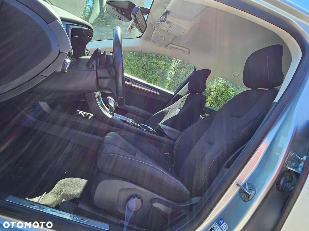 Ford Mondeo 2.0 EcoBlue Titanium - 22
