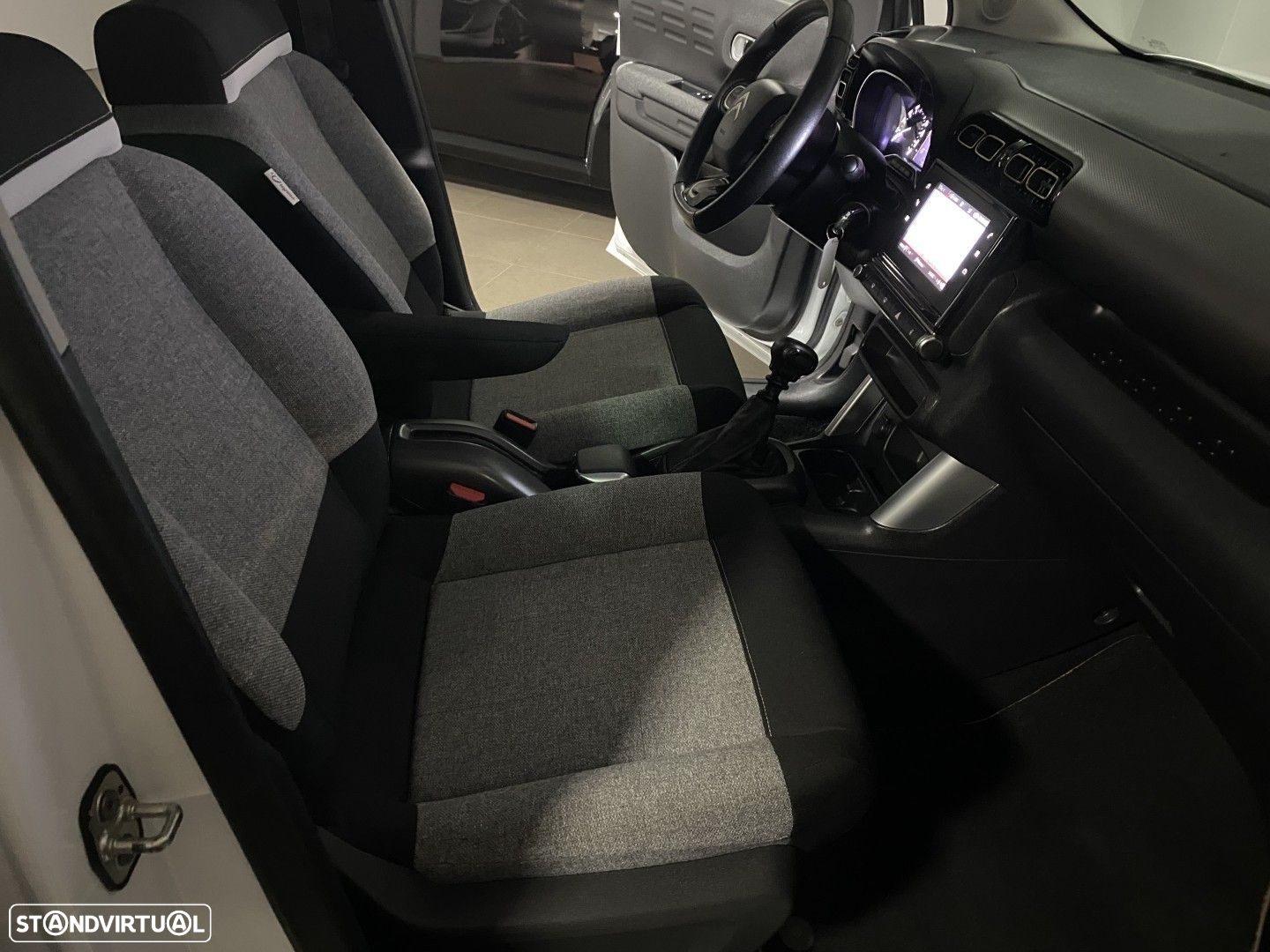 Citroën C3 1.2 PureTech Shine - 14