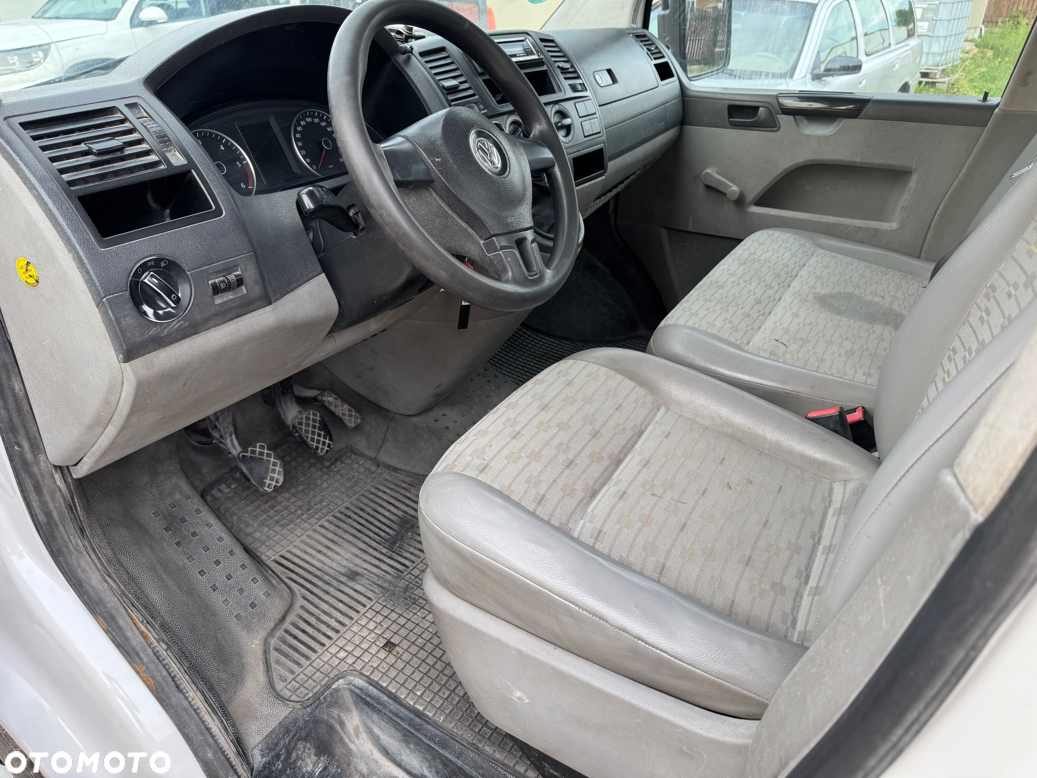 Volkswagen Transporter - 9