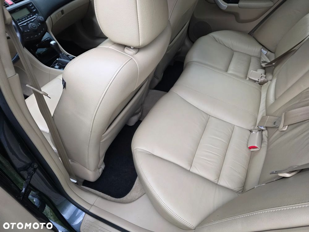 Honda Accord 2.4 i Executive - 33