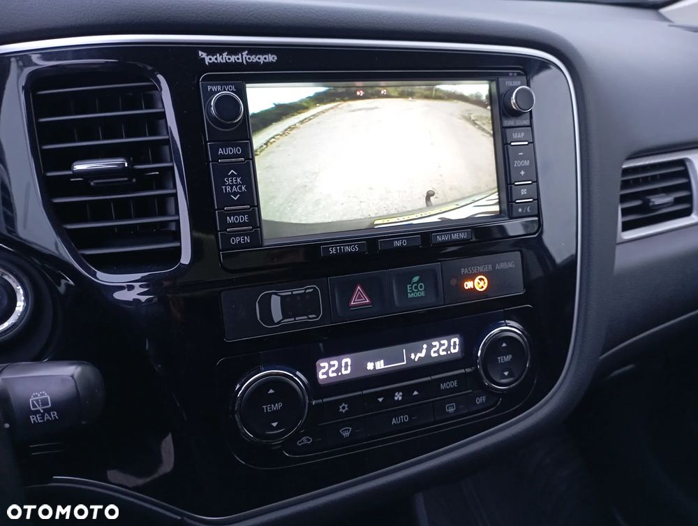 Mitsubishi Outlander - 28