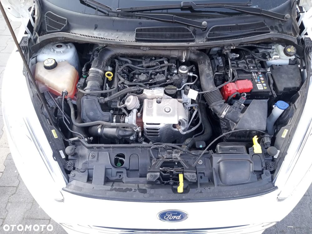 Ford Fiesta 1.0 EcoBoost S&S TITANIUM - 6