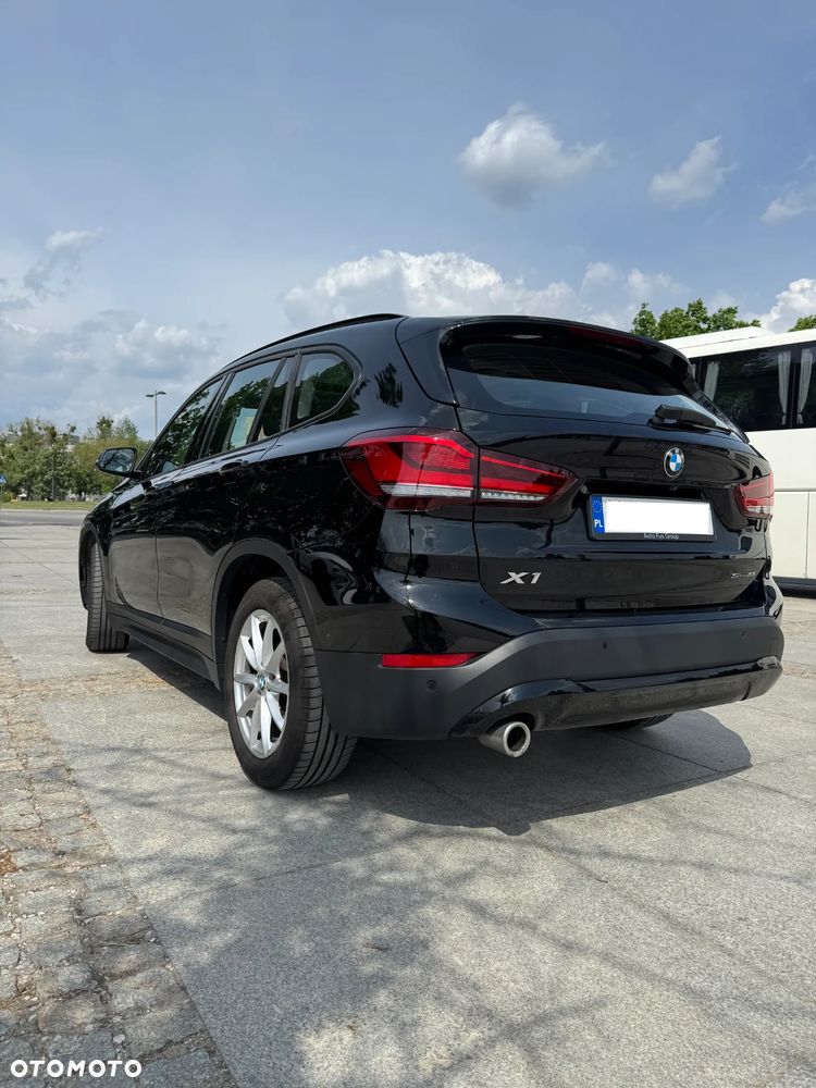 BMW X1 sDrive18i - 4