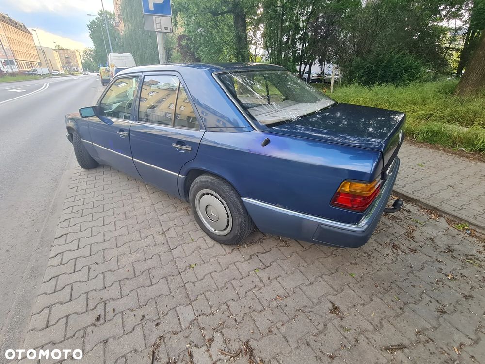 Mercedes-Benz W124 (1984-1993) - 8