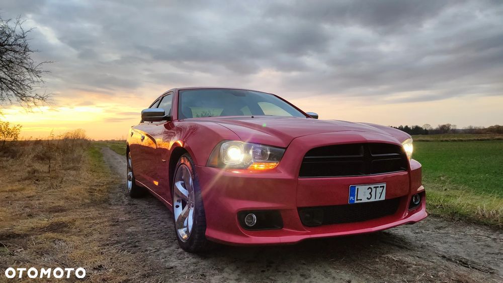 Dodge Charger - 4