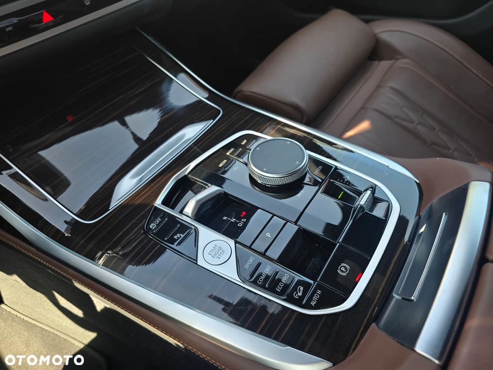 BMW X7 xDrive40d mHEV M Sport sport - 25