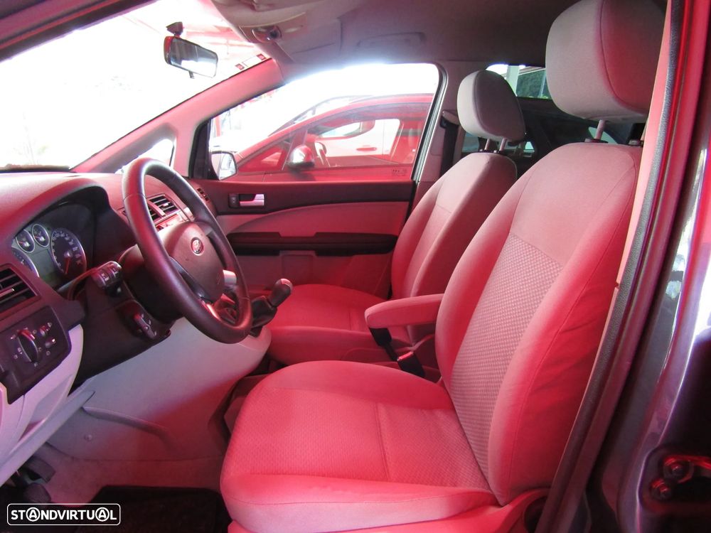 Ford C-Max - 5