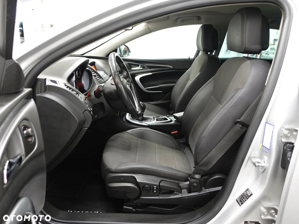 Opel Insignia 2.0 CDTI - 22
