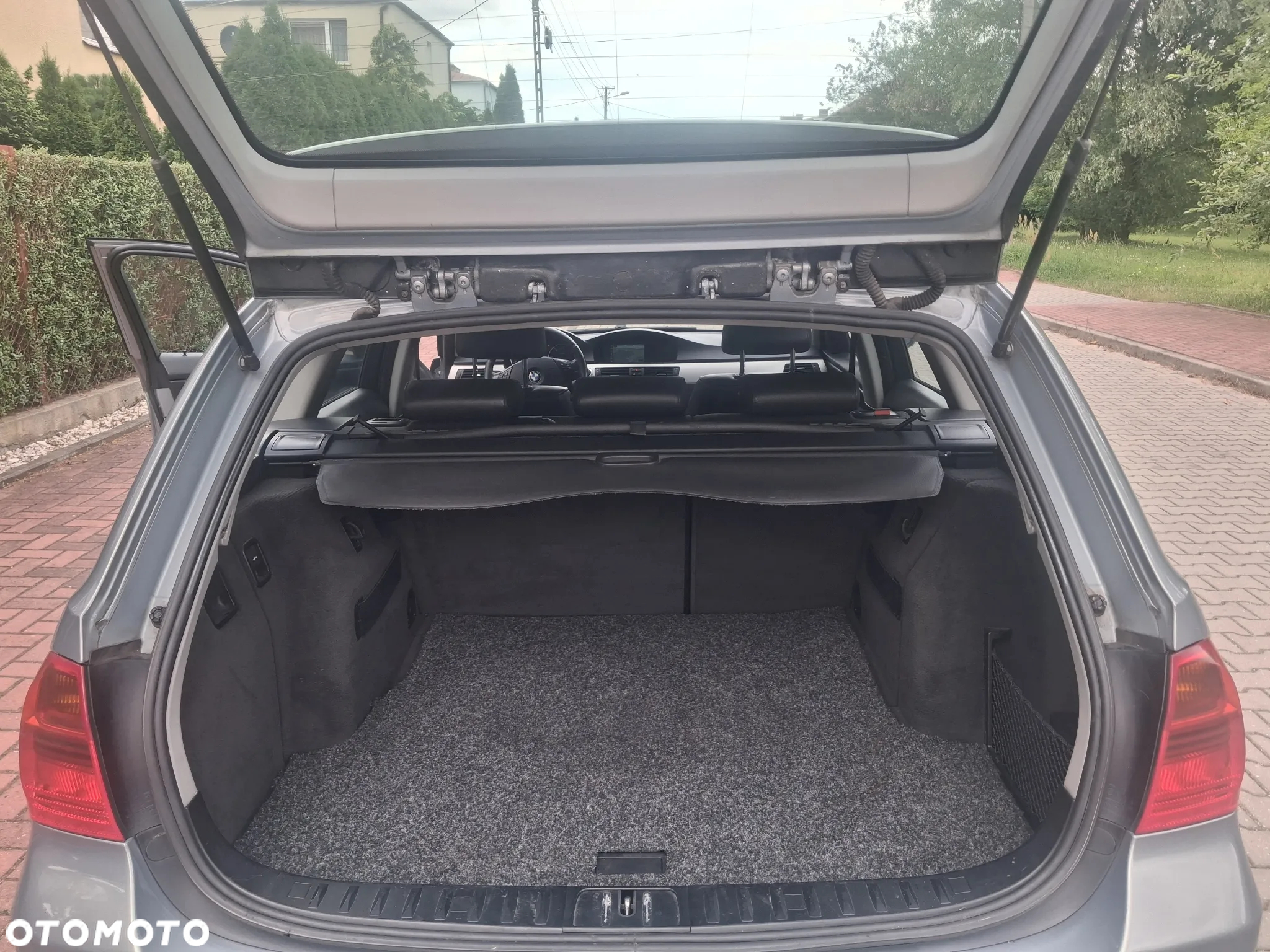 BMW Seria 3 320d DPF Touring Edition Fleet - 23