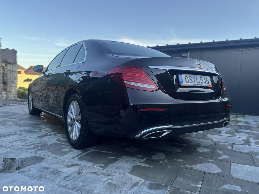 Mercedes-Benz Klasa E - 9