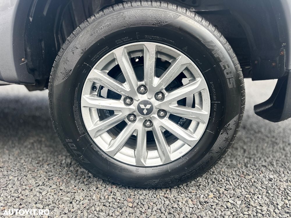 Mitsubishi L200 Pick Up 4x4 S&S Double Cab SUV-Star+ - 25