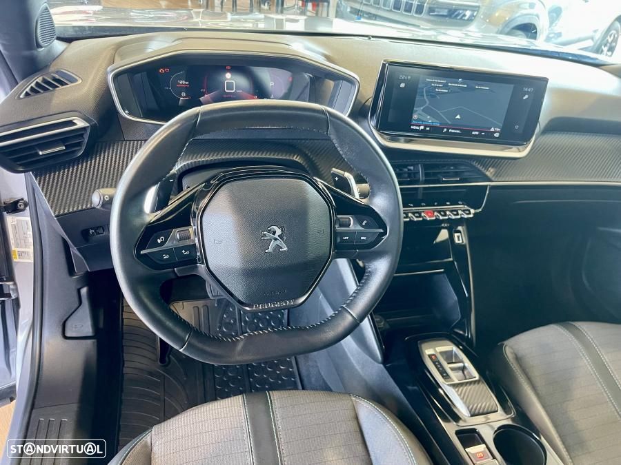 Peugeot 2008 1.2 PureTech Allure Pack EAT8 - 11