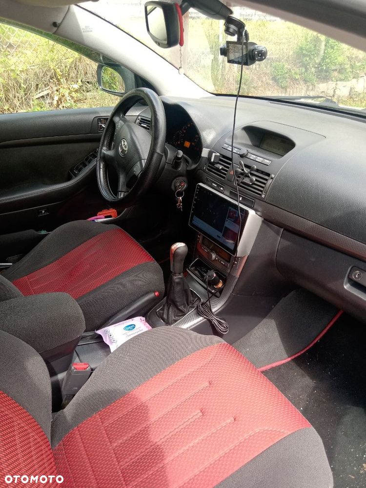 Toyota Avensis 2.0 D-4D Luna - 5