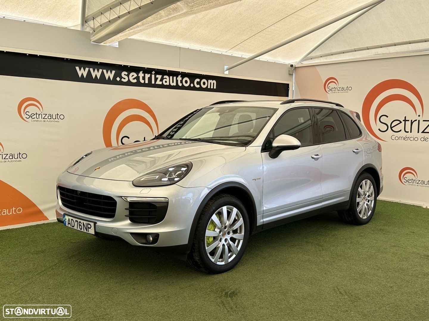 Porsche Cayenne S E-Hybrid - 1