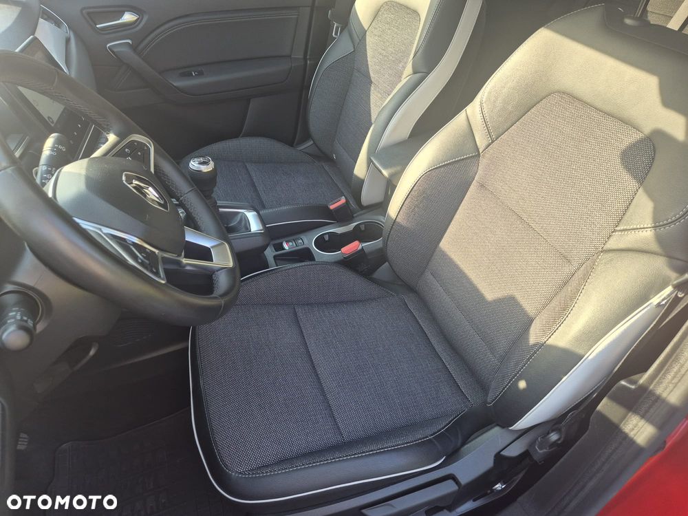 Renault Captur - 16