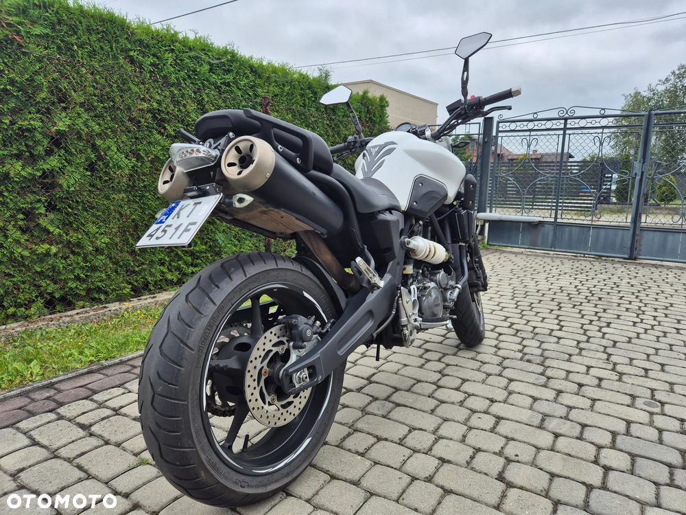 Yamaha MT - 9