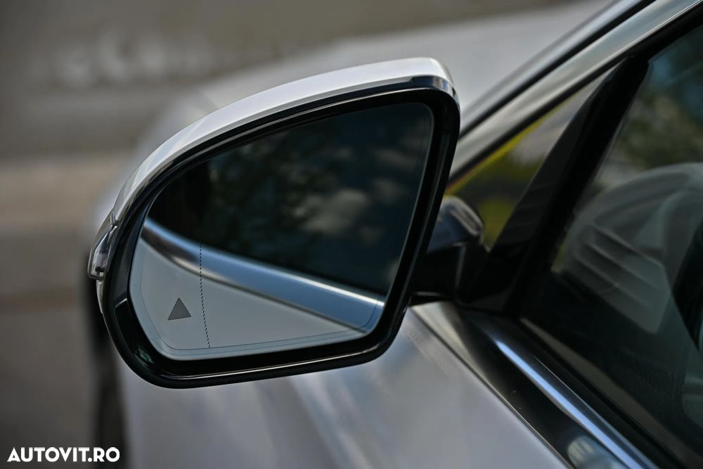 Mercedes-Benz E 300 Hybrid de T-Modell 4MATIC Aut. - 12