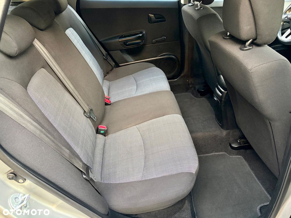 Kia Ceed 1.4 Comfort + - 26