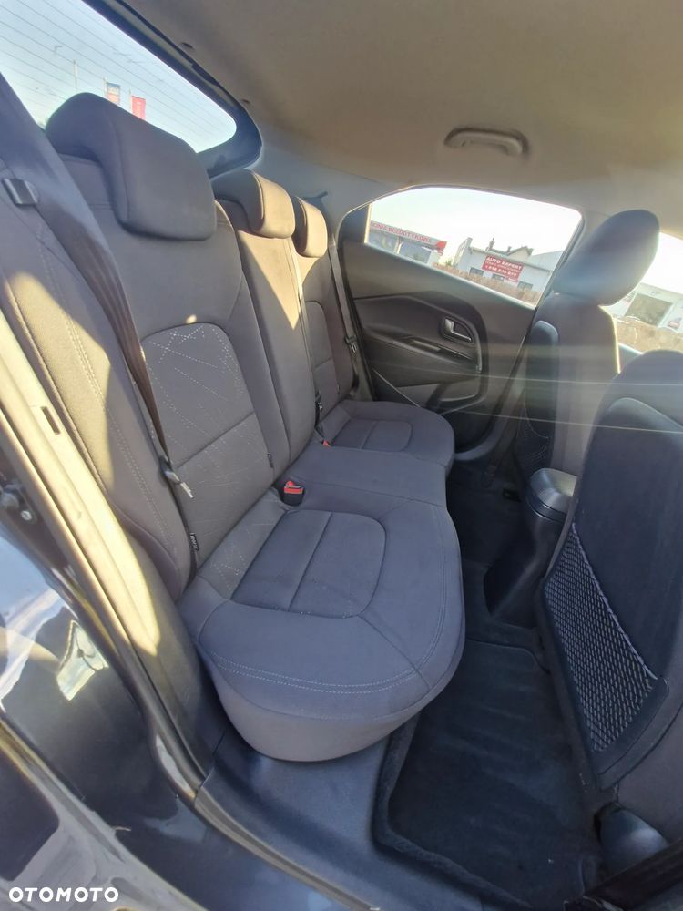 Kia Rio - 17
